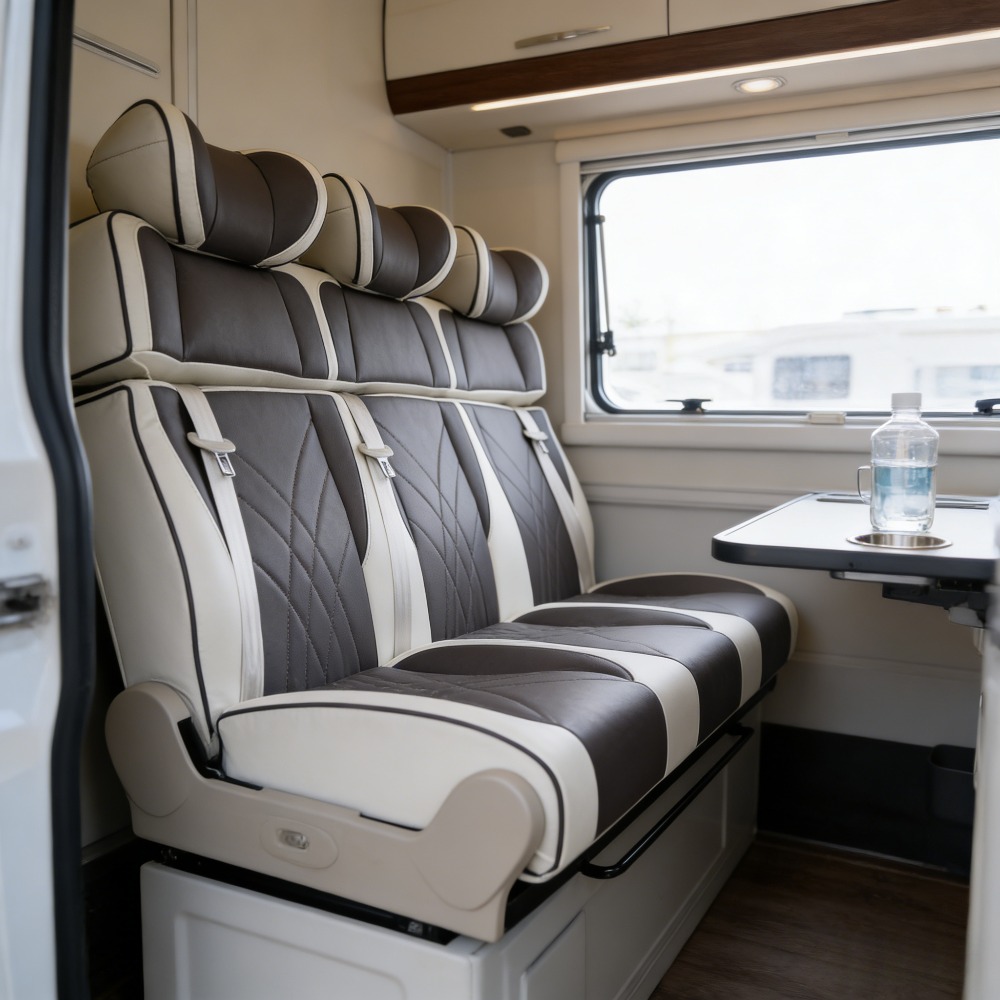 Interior Design Terms - RV-bus interieur op maat gemaakte lederen