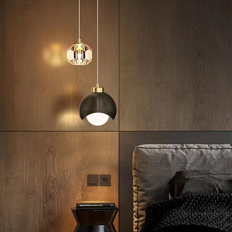 Interior Design Gold - Slaapkamer Nachtkastje Hangende Hanglamp Glazen bol