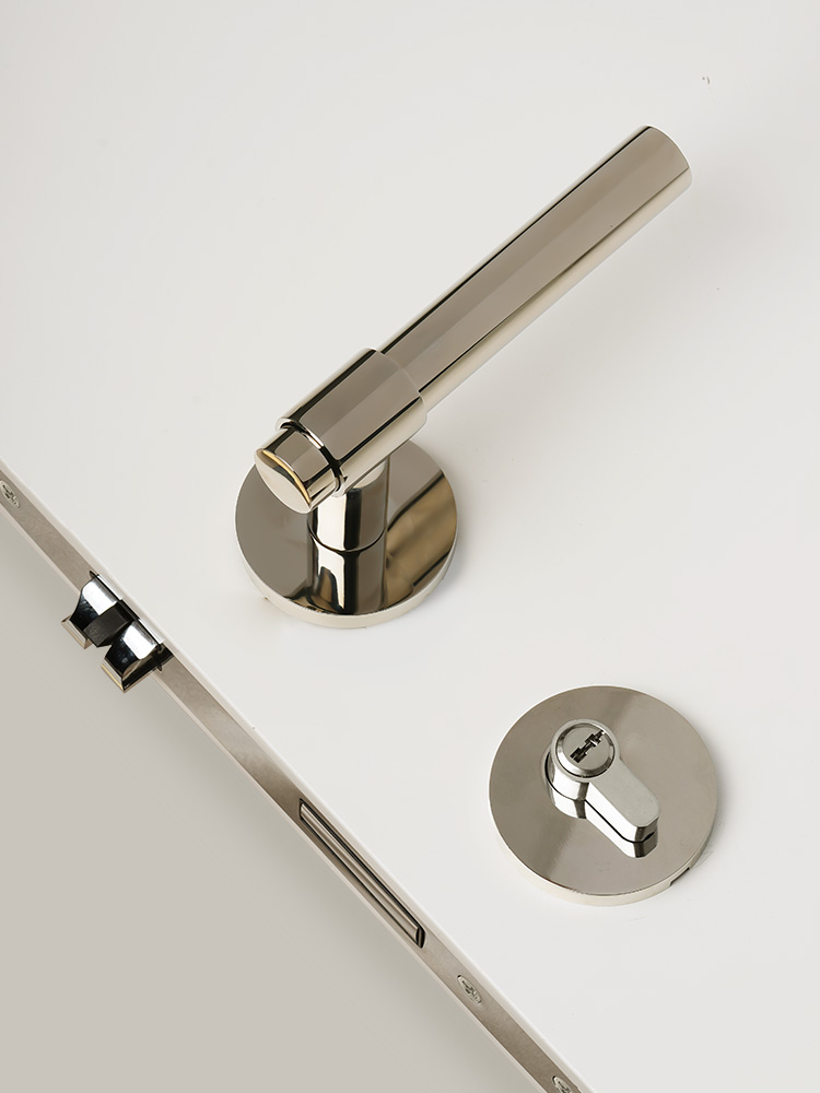 Interior Design Minimalist - Dooroom Brass Deurvergrendeling Een minimalistisch ontwerp