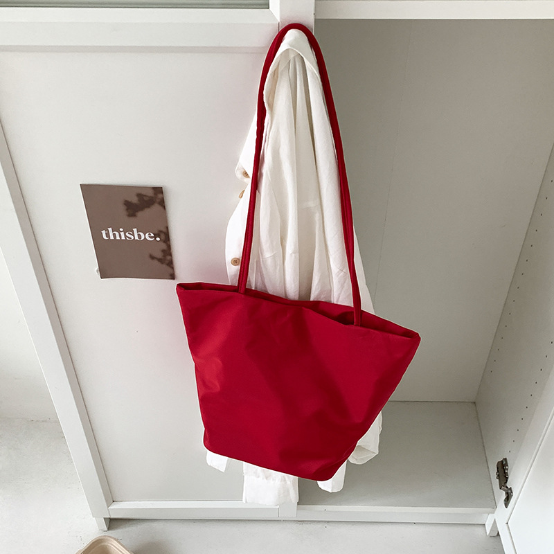 Vrijetijdsminimalistische scho - Interior Design Minimalist recensie en prijs