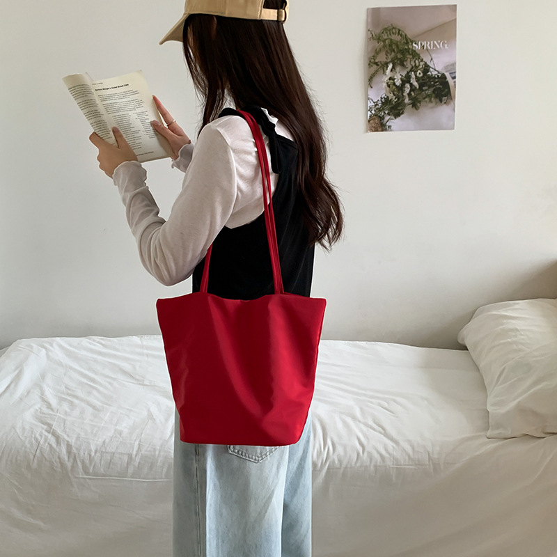 Vrijetijdsminimalistische scho - Interior Design Minimalist recensie en prijs