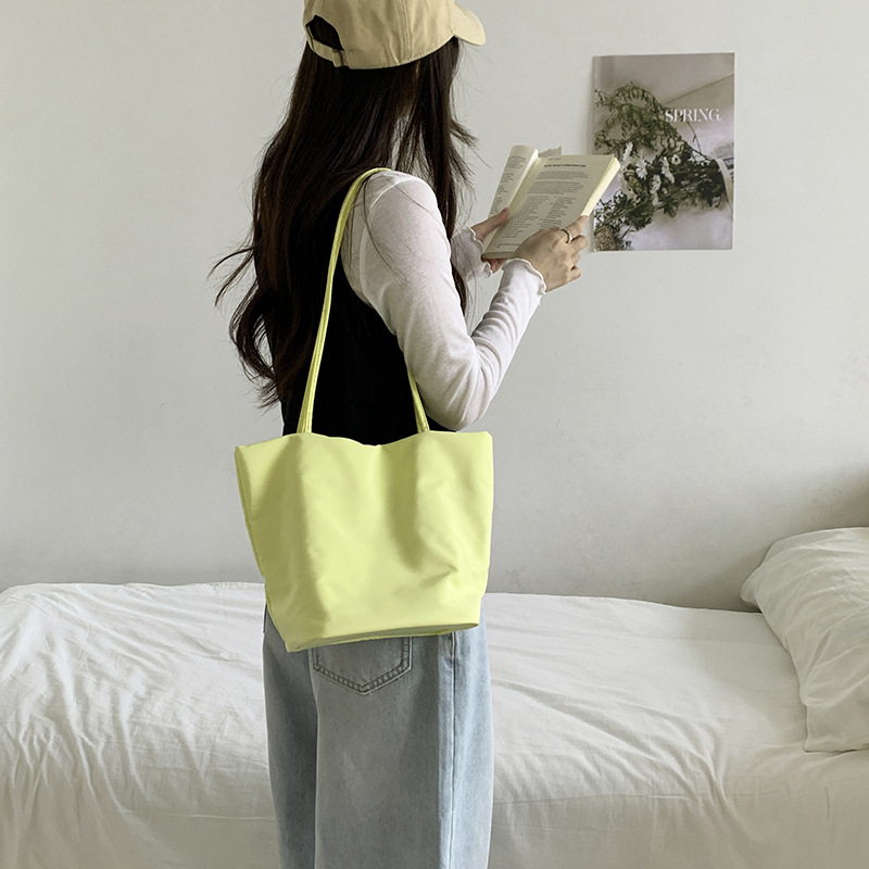 Vrijetijdsminimalistische scho - Interior Design Minimalist recensie en prijs